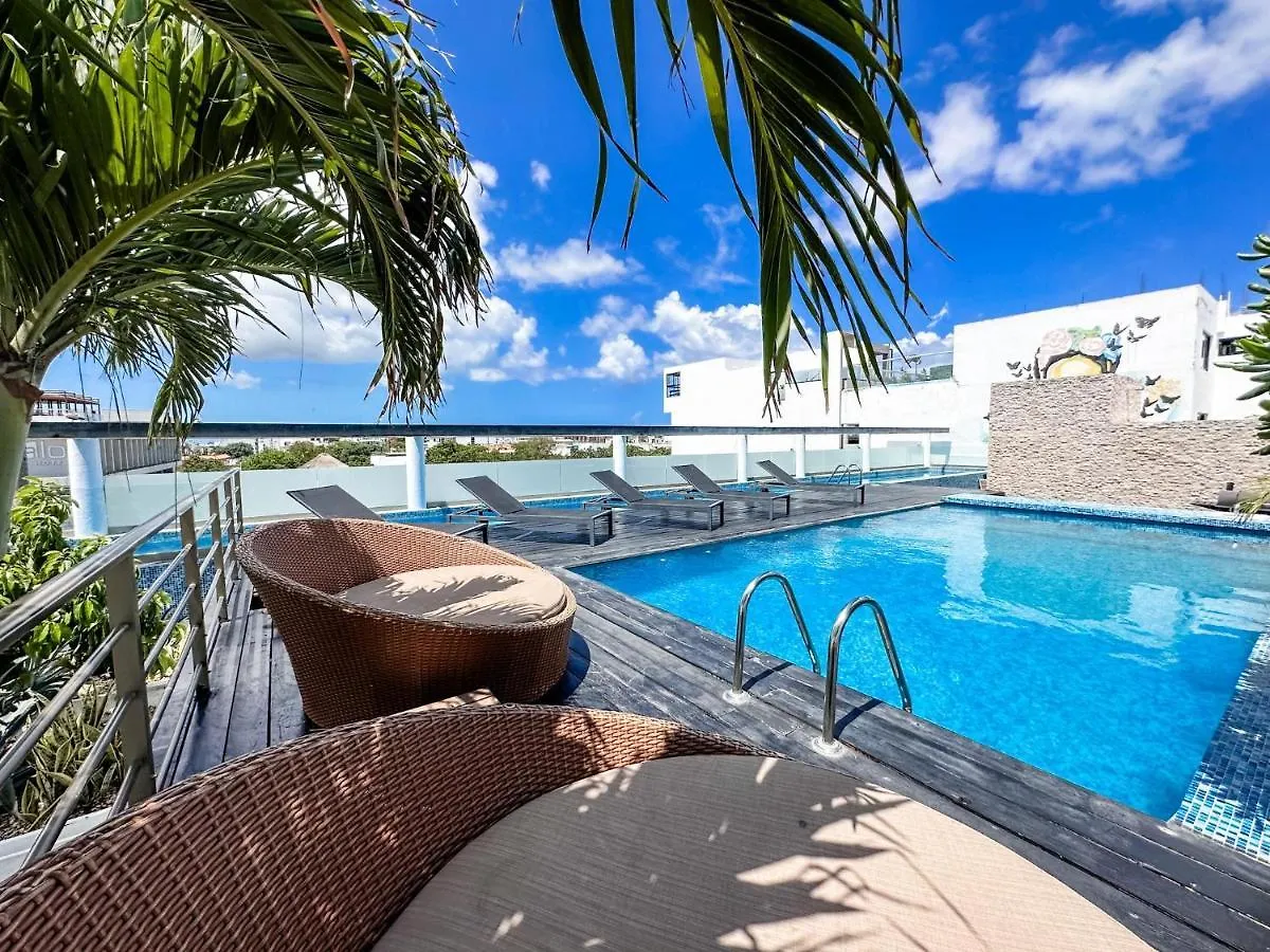 Dc 1103 Trendy Condo In Mamitas Beach Area Half Block To 5Th 0*, Playa del Carmen Mexico