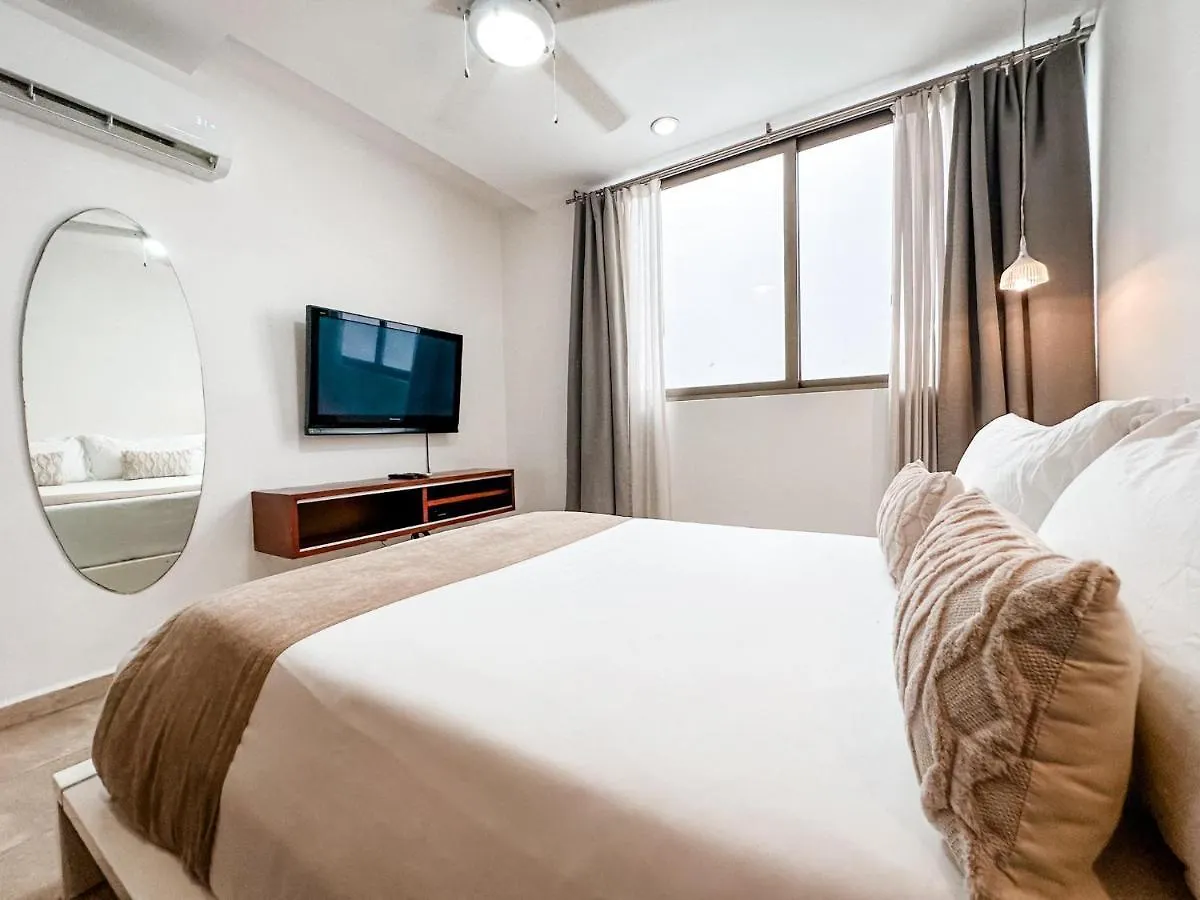 Dc 1103 Trendy Condo In Mamitas Beach Area Half Block To 5Th Apartment