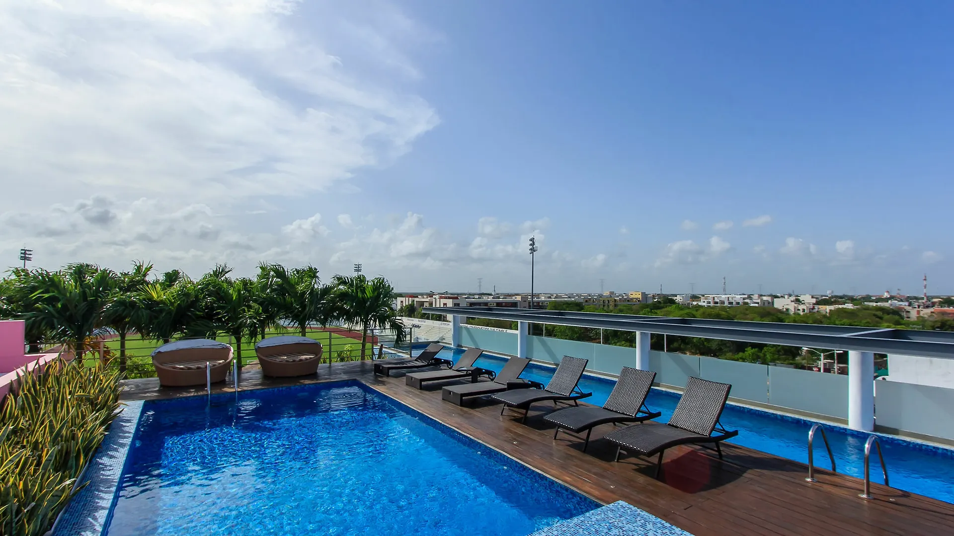 Dc 1103 Trendy Condo In Mamitas Beach Area Half Block To 5Th Playa del Carmen
