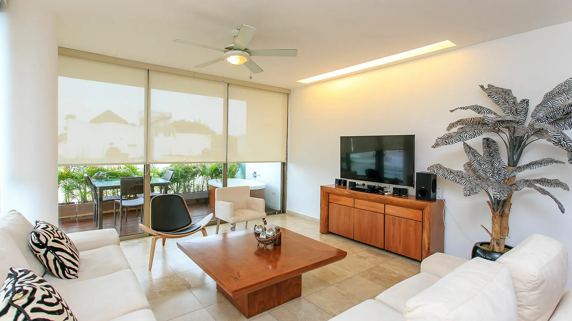 Dc 1103 Trendy Condo In Mamitas Beach Area Half Block To 5Th Playa del Carmen